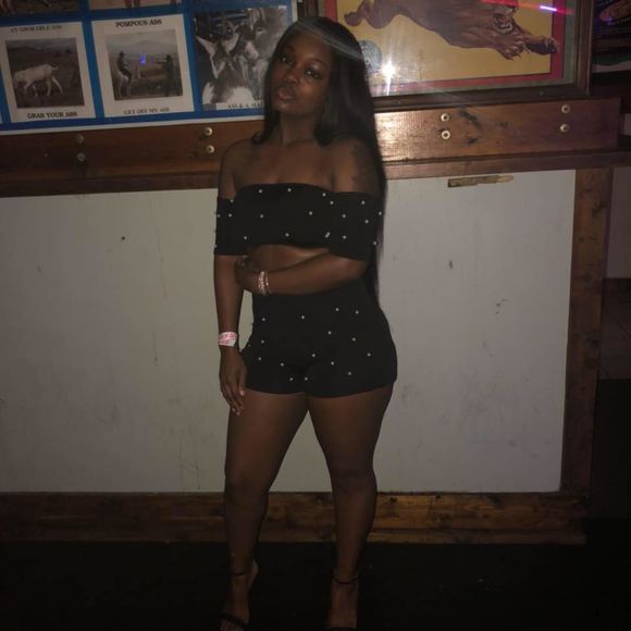 Meet your Posher, Ladaysha - Picture 1 of 1